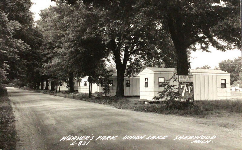 Weavers Park - Vintage Postcard